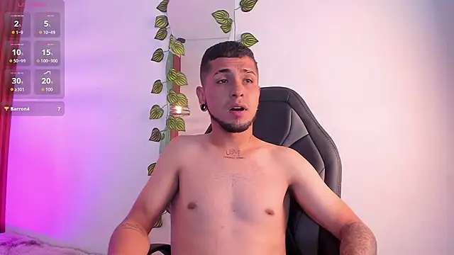 raven_smith_ Show Webcam