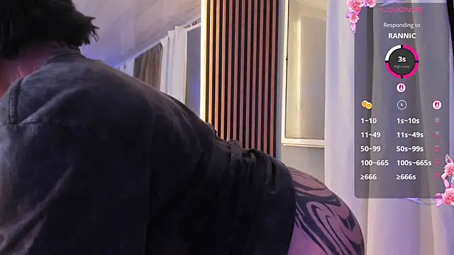 Chat XXX ao vivo de La_Diabla_111_