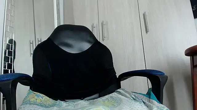 Chat XXX en directo de Nash_fit18