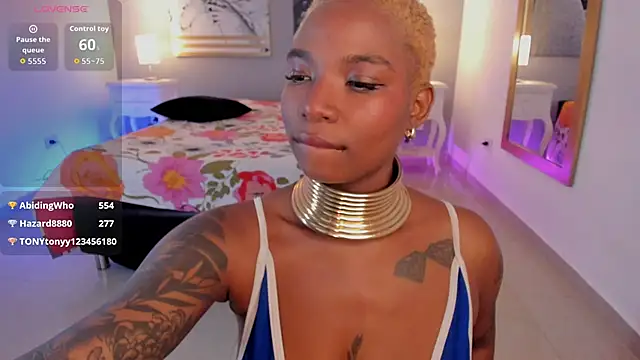 KenyaMystic – Naživo XXX chat