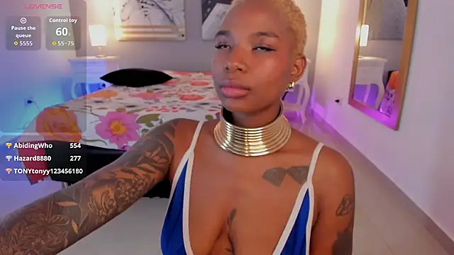 แชท XXX สดของ KenyaMystic