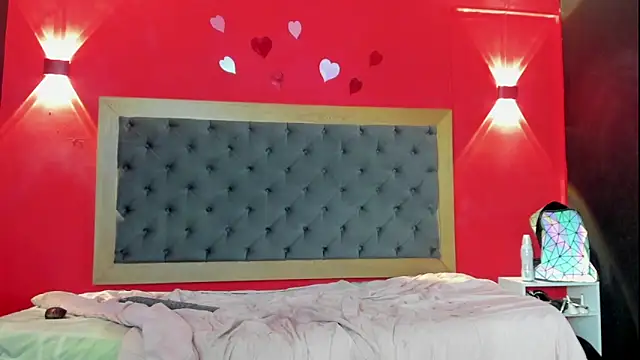 Živý XXX chat YayaHilton