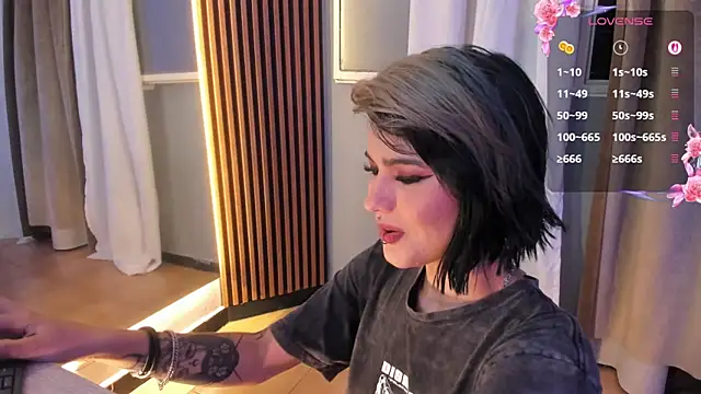 Chatroom XXX en direct de La_Diabla_111_