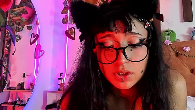Chatroom XXX en direct de MeowMota_