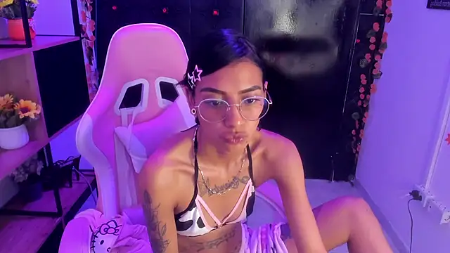 KarlaSlutSkinny__ live XXX chat