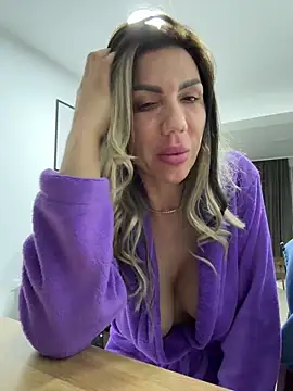 LoreennAny's Live XXX Chat