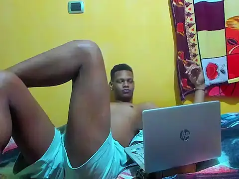 Pokazy przed kamerką – aunstin_farid1