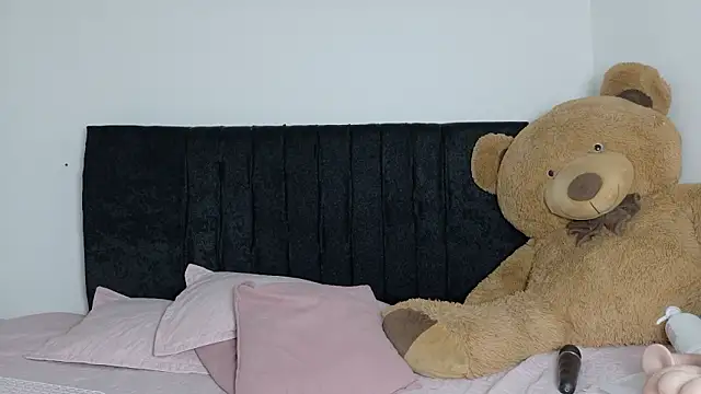 Natashaparker__ Adlı Modelin Canlı XXX Sohbeti