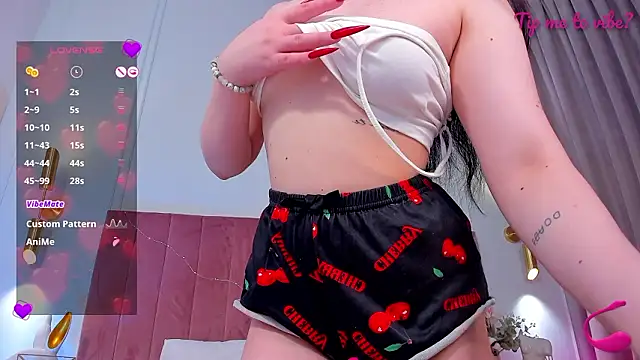 Mayzzie লাইভ XXX চ্যাট