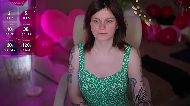 TinaMeltのライブXXXチャット