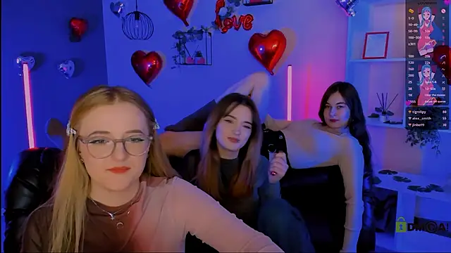 liana_kisses: онлайн-секс-чат