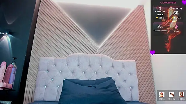 Nyx_Moon: онлайн-секс-чат