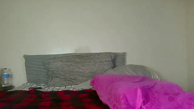 Pokazy przed kamerką – QUEEN_OF_MEN