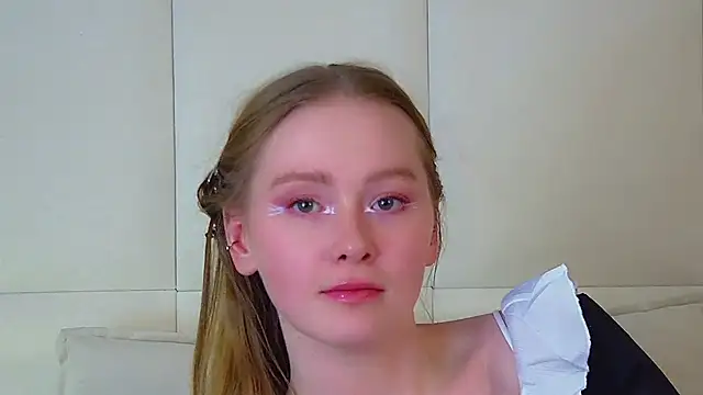 AgataFoxleyn Live XXX chat