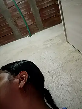 Giselabrunette25's Live XXX Chat