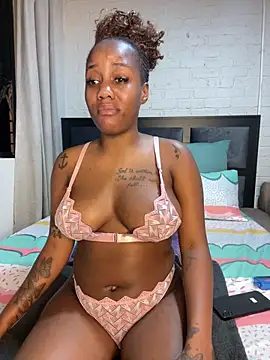 SexySiren21 Adlı Modelin Canlı XXX Sohbeti