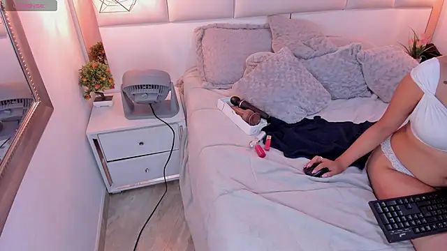 Salome_Smitth_1: απευθείας συνομιλία ΧΧΧ