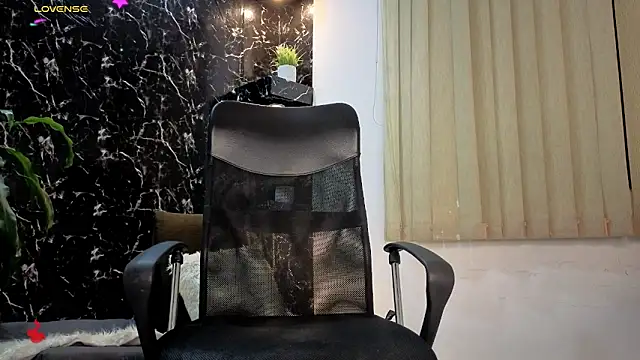 Apolo_lux1 élő XXX-chatje