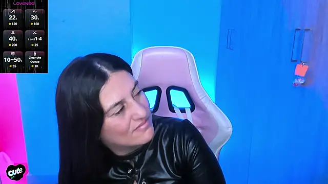 Chat +18 de Saskyaa ao vivo