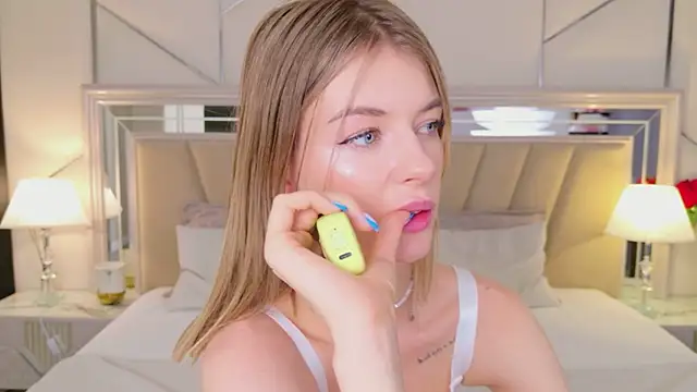 MeganMour লাইভ XXX চ্যাট