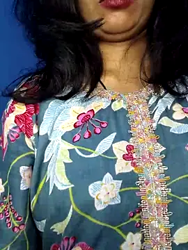 Taara1 Chat XXX live