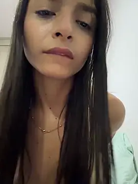 violeta365 Adlı Modelin Canlı XXX Sohbeti