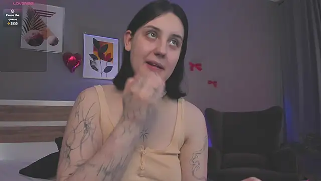 Chat +18 de hey_tessa ao vivo