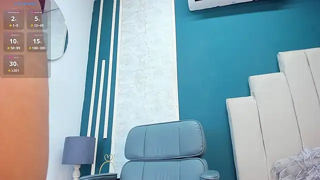 Adrienne__ লাইভ XXX চ্যাট