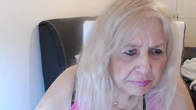 SusiLifeXXX live XXX chat