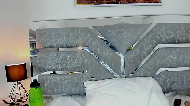 Slut_Milf_ Live XXX-chat