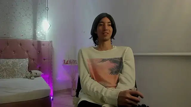 loverisu-coral Webcamshow