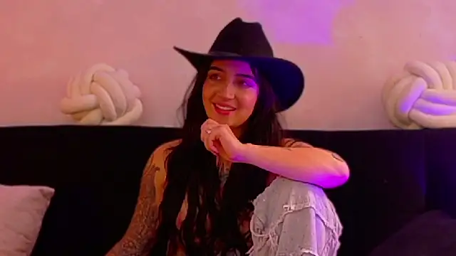 EmmyEvans1 Live XXX-Chat