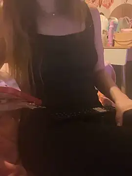 Živý XXX chat LaPetitechienne1