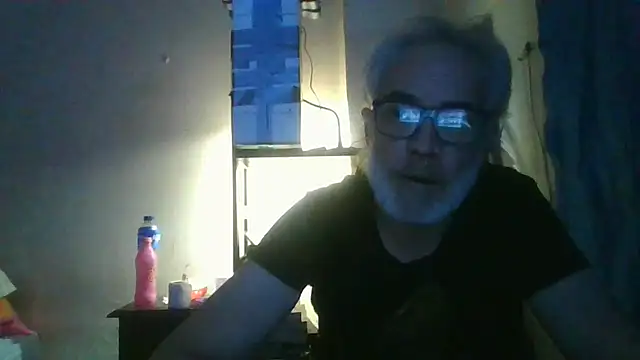 Charliebraum1974 现场XXX聊天