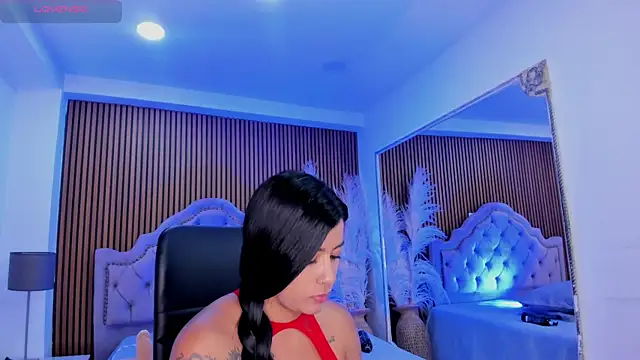 Chat +18 de SelenaStonne ao vivo