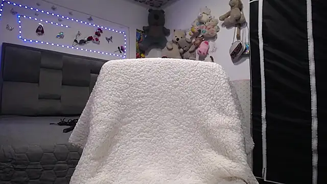 Chat XXX ao vivo de Sharloth_milf