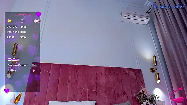 Mayzzie: διαδικτυακό σόου στην κάμερα