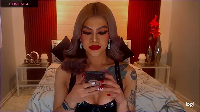 StellaStrong30: απευθείας συνομιλία ΧΧΧ