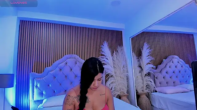 SelenaStonne 现场XXX聊天