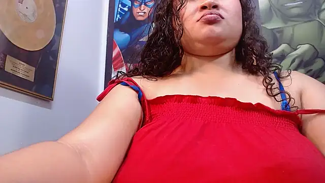 XXX chat uživo modela Madison_Copers