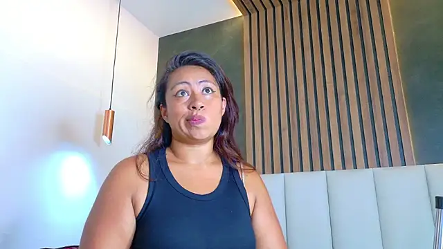 Chat +18 de SeleneGibson__ ao vivo