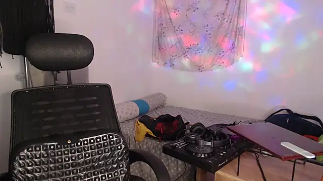 shayna_cute 即時 XXX 聊天