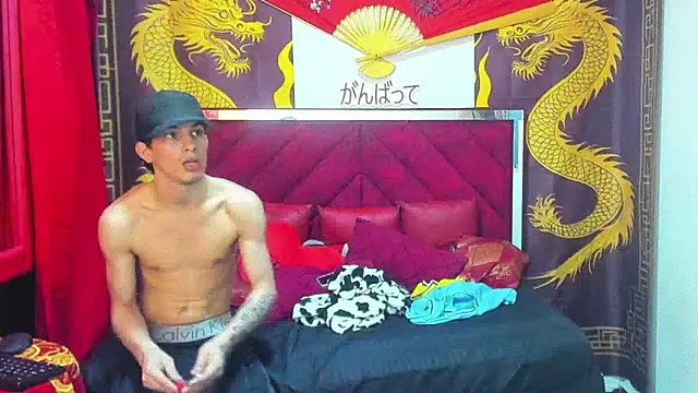 Pride_couple Adlı Modelin Canlı XXX Sohbeti