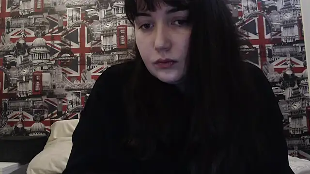 Lynylou 网络视讯表演