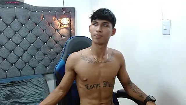 Вебкам-шоу luka_big18