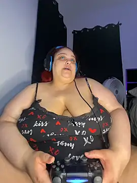 Exotic_Queen_ Live XXX Chat