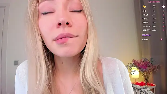 DanaCandy: απευθείας συνομιλία ΧΧΧ