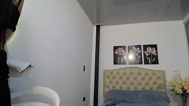 pinky_f00x Live XXX Chat