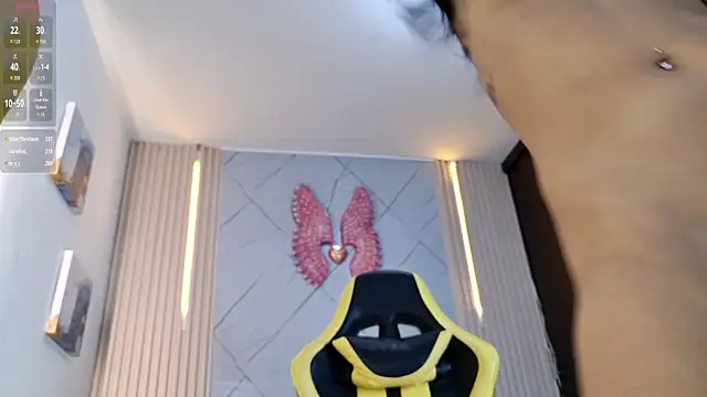 Sara_swift9 Chat XXX in diretta