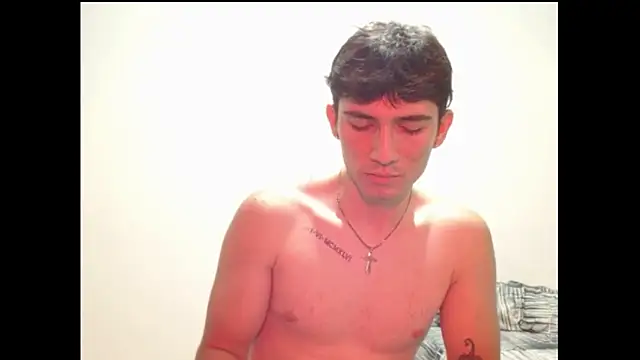 XXX chat uživo modela ChicoMaloFfF